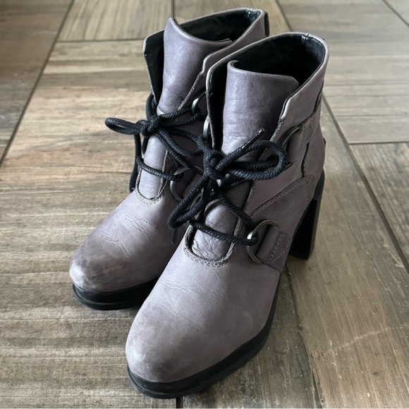 Sorel Women’s Margo Lace Boot size 7 - Picture 2 of 10
